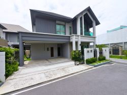 บ้านหรูหลังมุมโซนส่วนตัว ขายขาดทุน 9 ล้าน! บางกอก บูเลอวาร์ด ซิกเนเจอร์ ลาดพร้าว-เสรีไทย