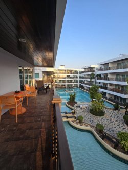 คอนโดฟิวบ้านเดี่ยว "The Beach Palace ชะอำ-หัวหิน" ตึกหน้าสุดติดทะเล | พื้นที่กว้าง 153 ตร.ม. | วิวทะเลเต็มตาจากระเบียง