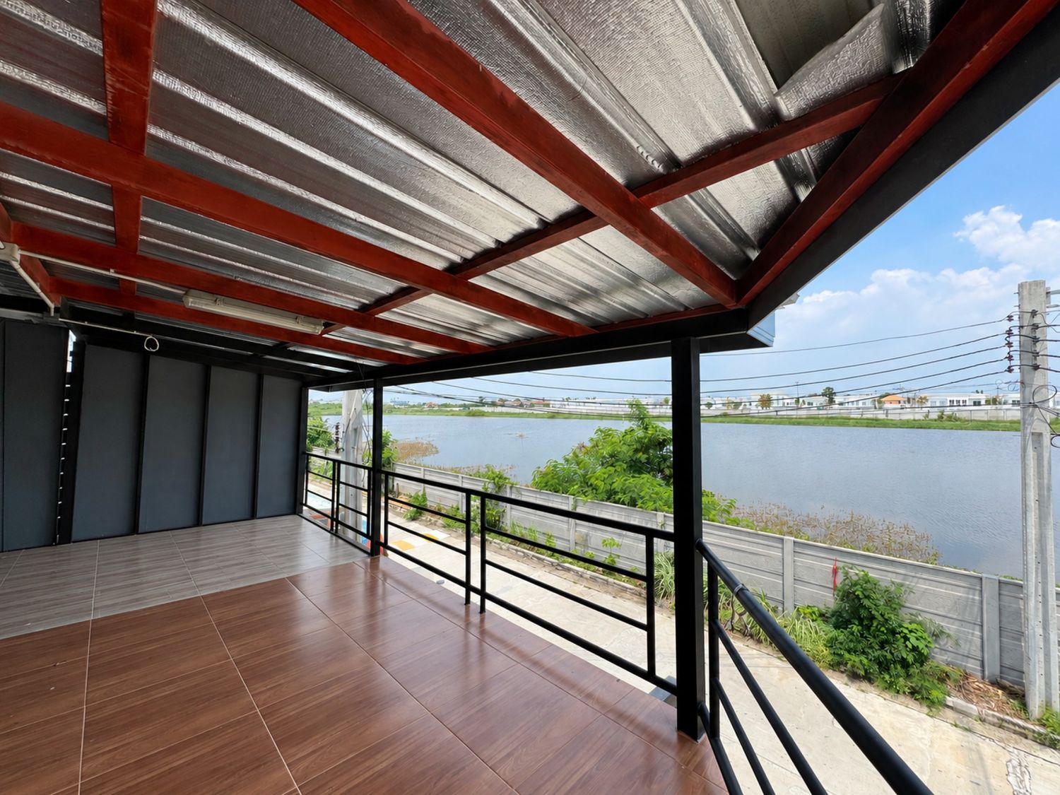 ขายทาวน์เฮ้าส์ บ้านพฤกษา 106 บางปูตำหรุ 24 ตร.ว. ภาพประกอบที่ 1