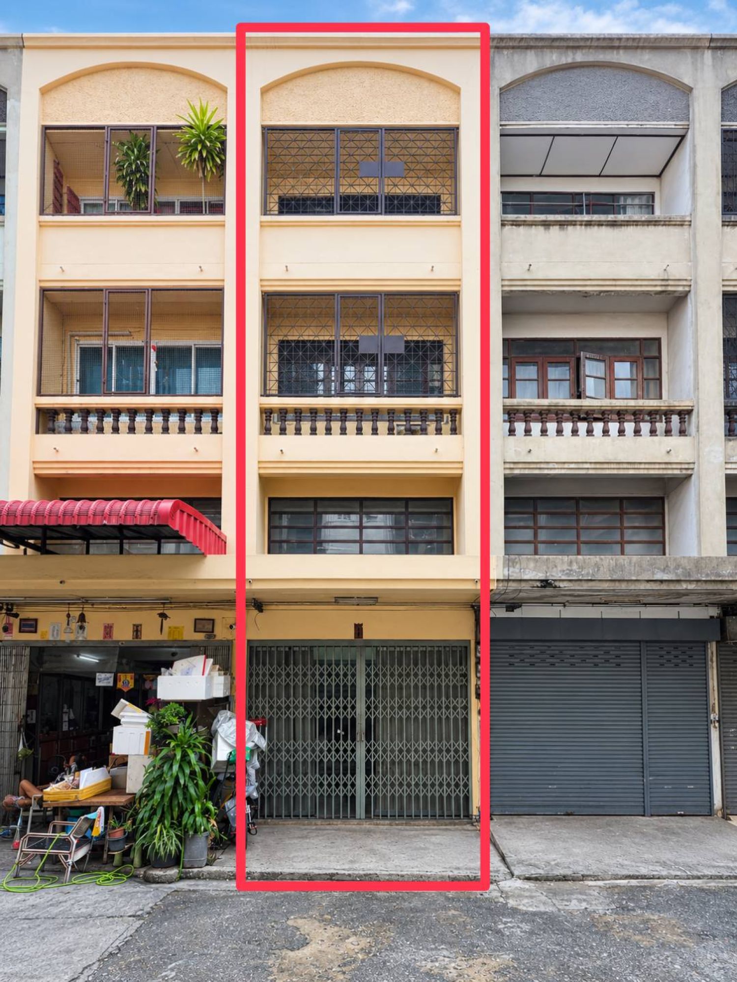 ขายอาคารพาณิชย์ 3.5 ชั้น ธนะสิน โครงการ 4 นวมินทร์ 68 ภาพประกอบที่ 2
