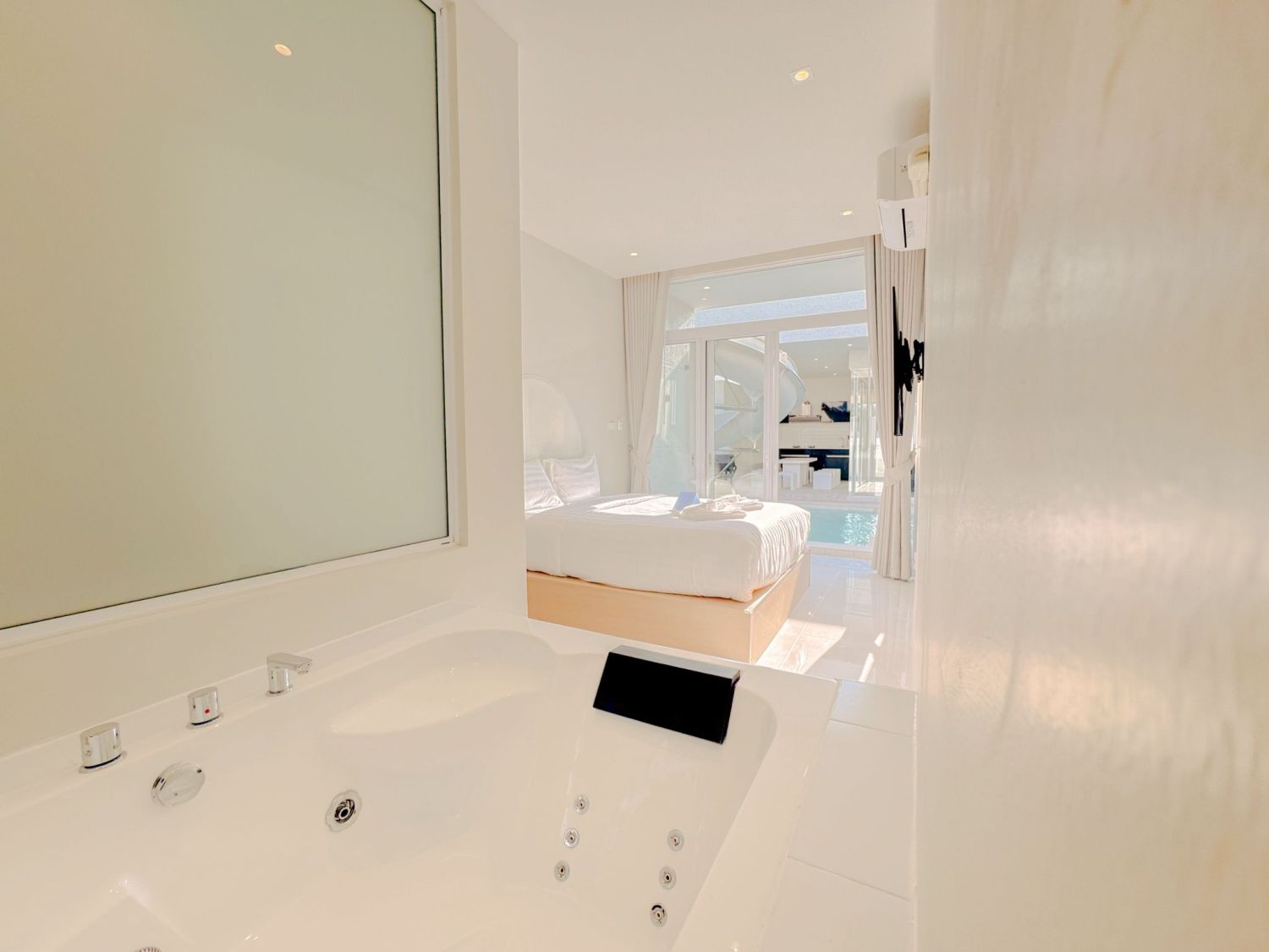 Holiday Home Investment! พูลวิลล่า 4 ห้องนอน ใกล้ทะเลปราณบุรี ภาพประกอบที่ 10